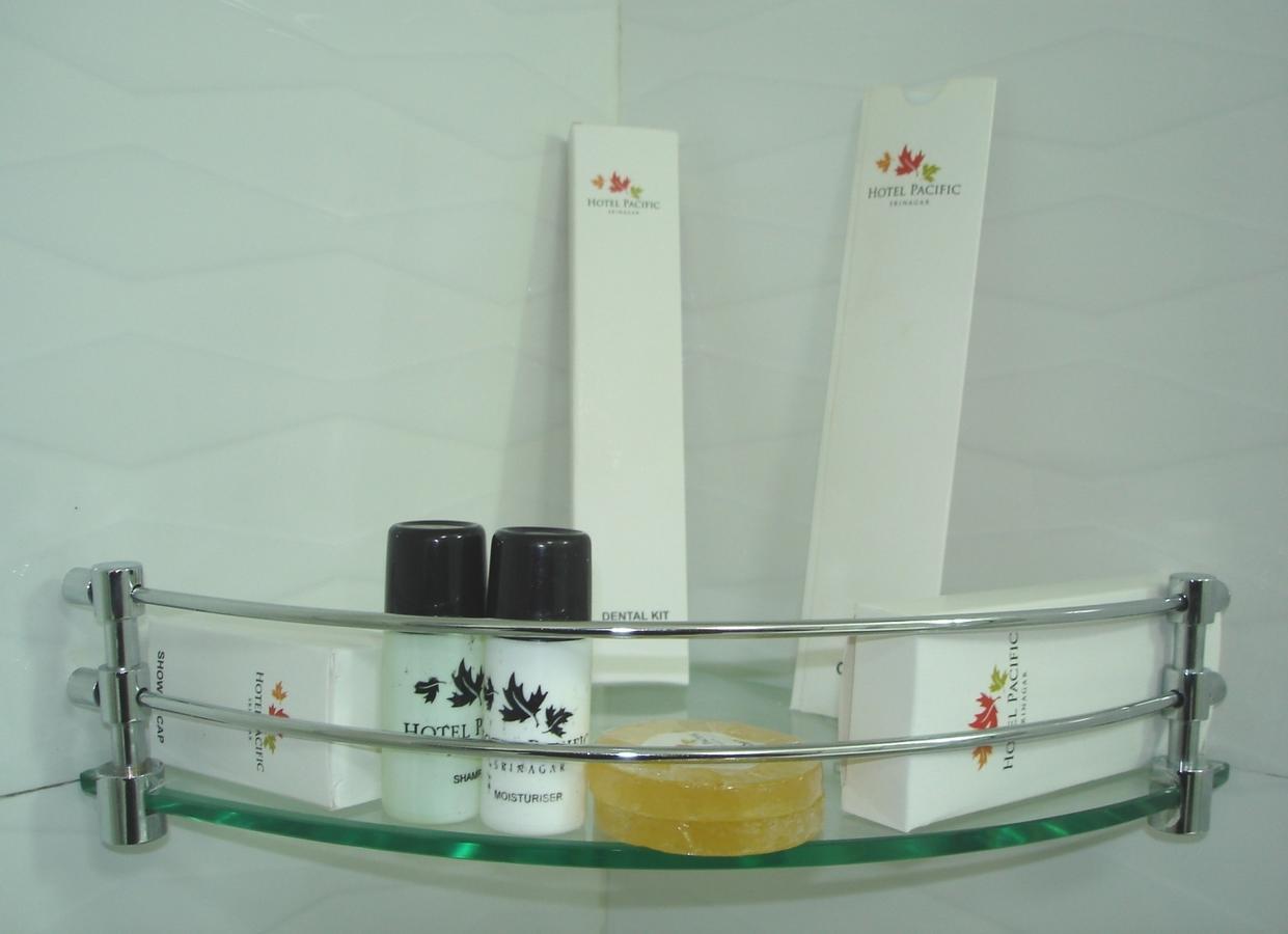 太平洋酒店 Srīnagar 外观 照片