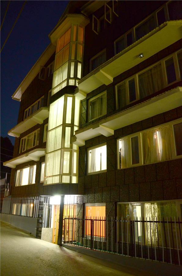太平洋酒店 Srīnagar 外观 照片